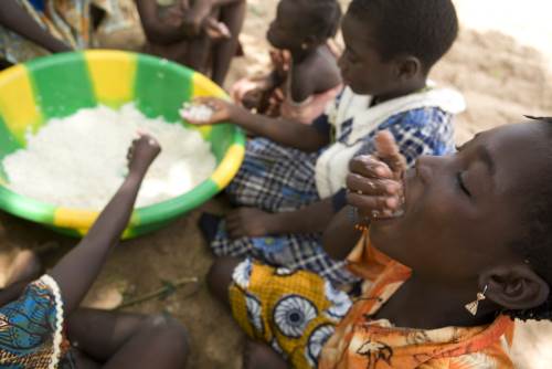 img-progetto-di-prevenzione-della-malnutrizione-in-burkina-faso